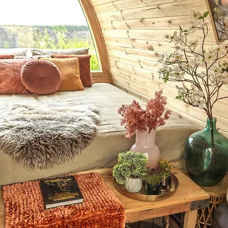 Bramslev Bakker Naturhotel مكان تخييم هوبرو